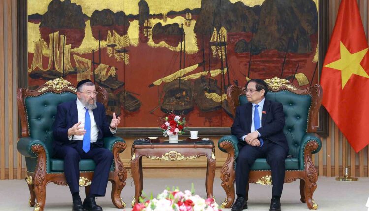thu-tuong-pham-minh-chinh-trao-doi-voi-bo-truong-lao-dong-israel