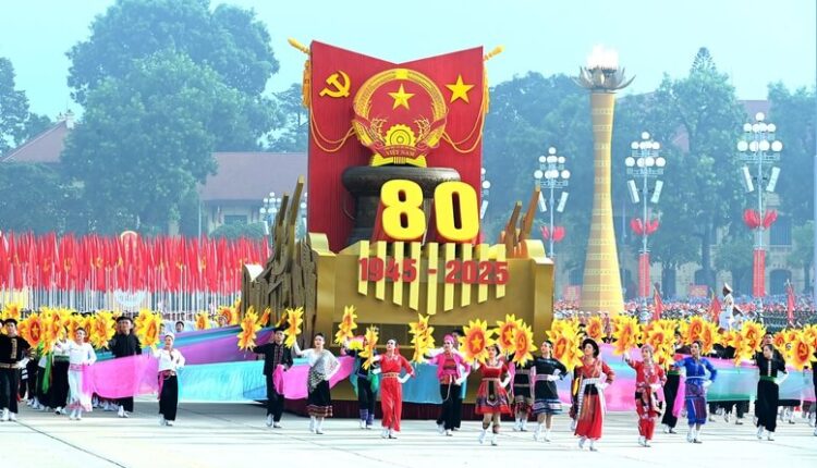 thong-diep-ve-khat-vong-hung-cuong-tu-dai-le-80-nam-quoc-khanh (1)